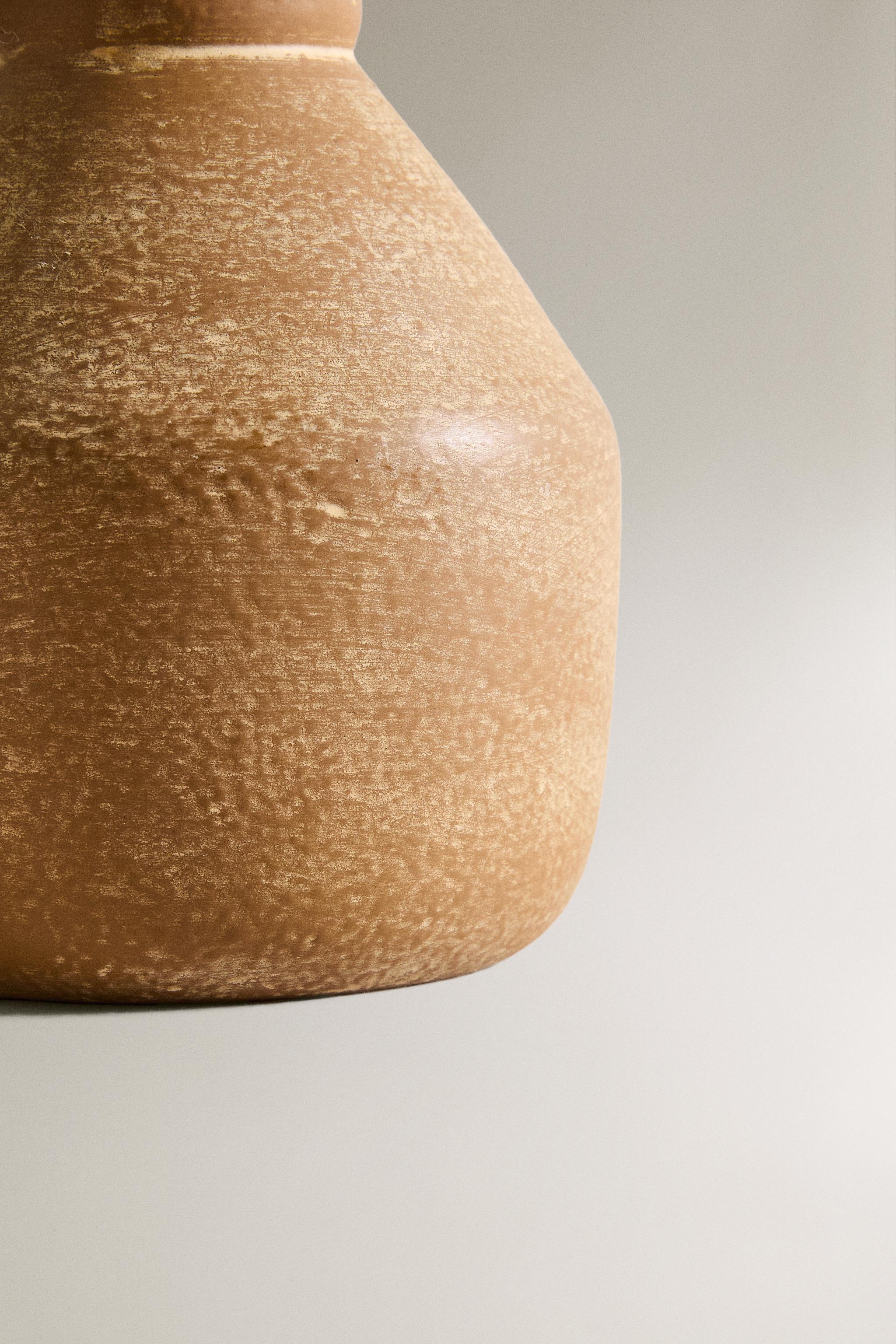 PETIT VASE MÉTALLIQUE